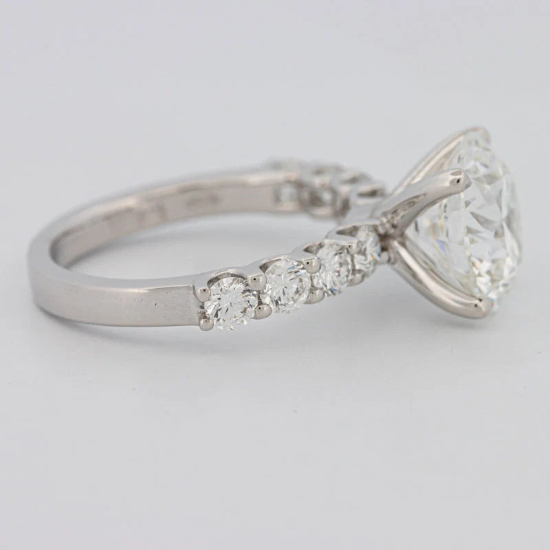 “Eydís” Solitaire Pavé Ring